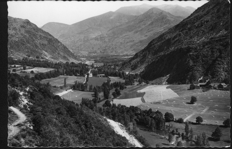 <p>Vista panoràmica de la Guingueta d'Àneu.</p>