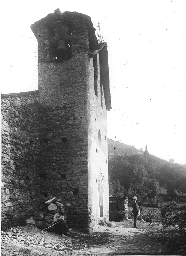 Església de Sant Martí. Campanar d'espadanya doble.