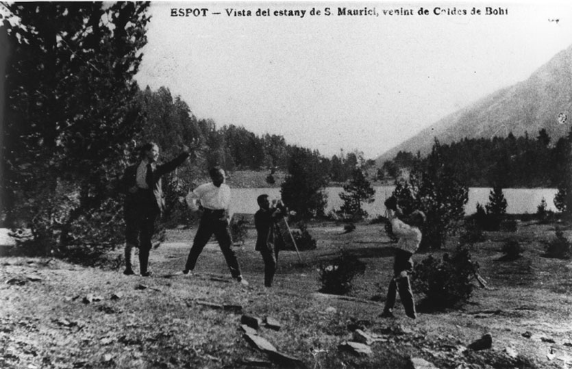 Vista de l'estany de Sant Murici venint de Caldes de Boí.