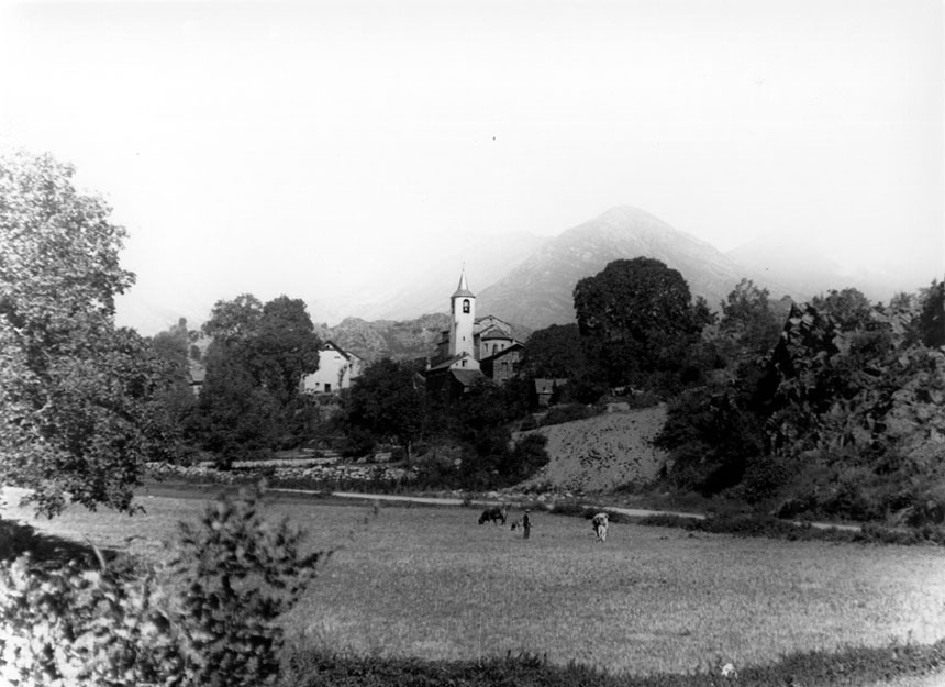 Vista general de València d'Àneu.