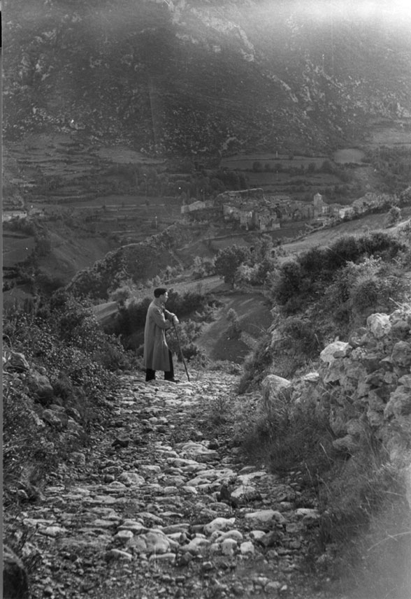 <p>Violant i Simorra al Camí de Santa Coloma d'Erdo.</p>