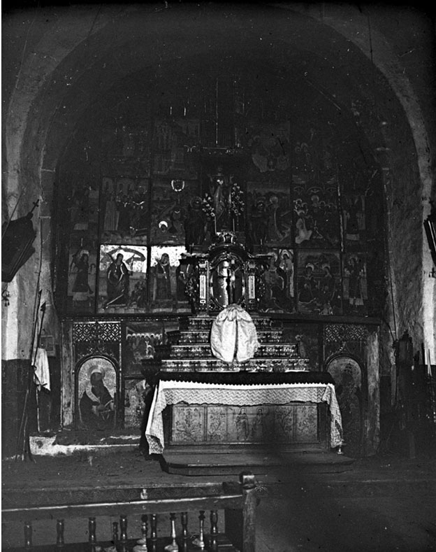 Retaule de l'altar major de l'església dels Sants Just i Pastor de Son.