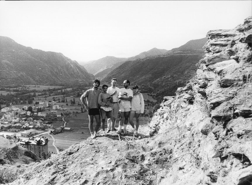 Excavacions al Castell de València. Personatges: Anna Montoliu, Mari Pau, Pere Cots, Joan Abella, Jesús Sánchez.