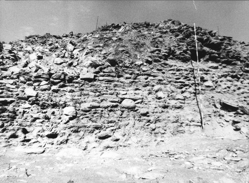 Vista parcial de la muralla est del Castell de València.