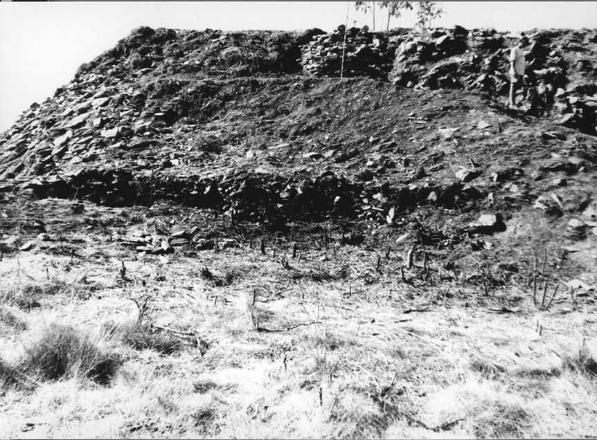 Excavacions al Castell de València. Vista de la cara nord.