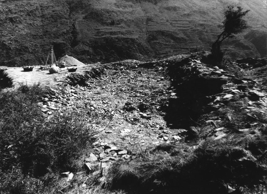 Excavacions al Castell de València. Camp de treball de neteja.