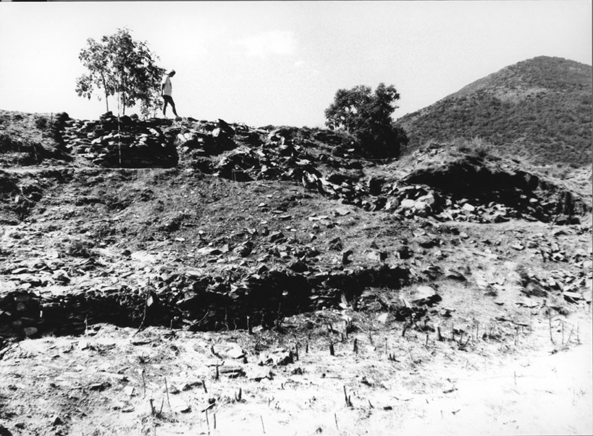 Excavacions al Castell de València. Muralla nord.