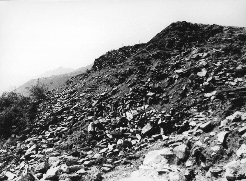 Excavacions al Castell de València. Muralla est.