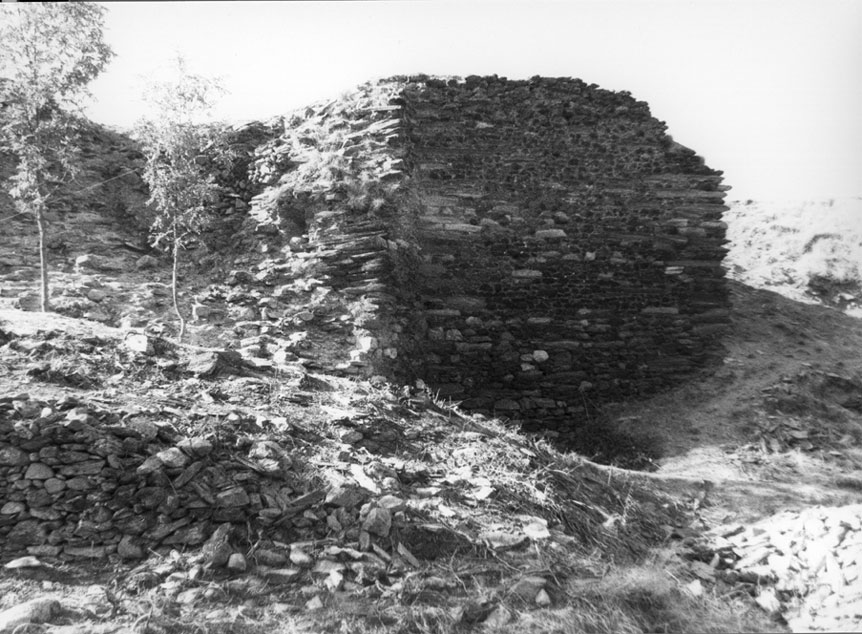 Excavacions al Castell de València. Muralla nord.