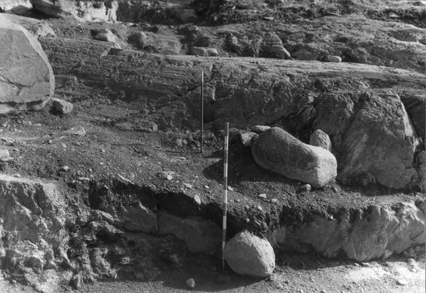 Excavacions al Castell de València. Detall de les restes.