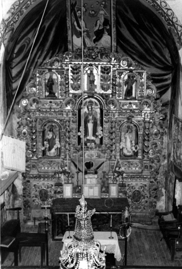 Retaule barroc de l'església parroquial de Sant Pere de Jou.