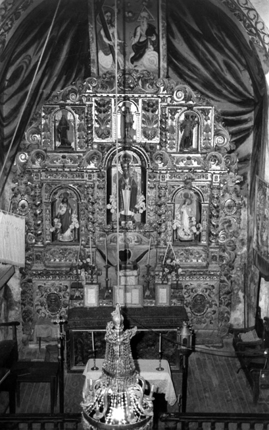 Retaule barroc de l'església parroquial de Sant Pere de Jou.