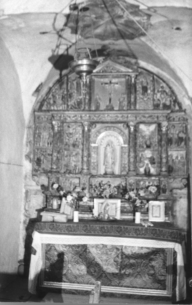 Altar major i retaule de l'església parroquial de Sant Pere. 