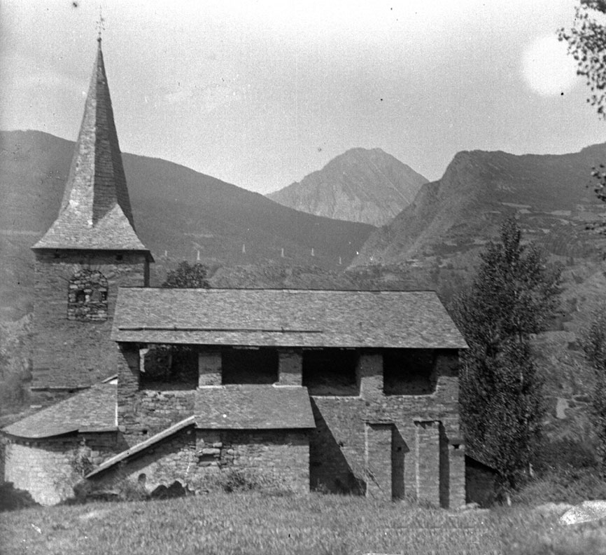 Església parroquial de de Sant Llorenç d'Isavarre.