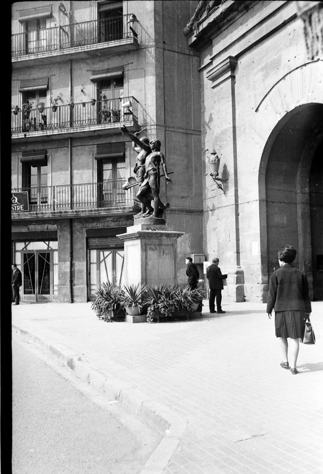 Lleida, Monument de Indibil i Mandoni.