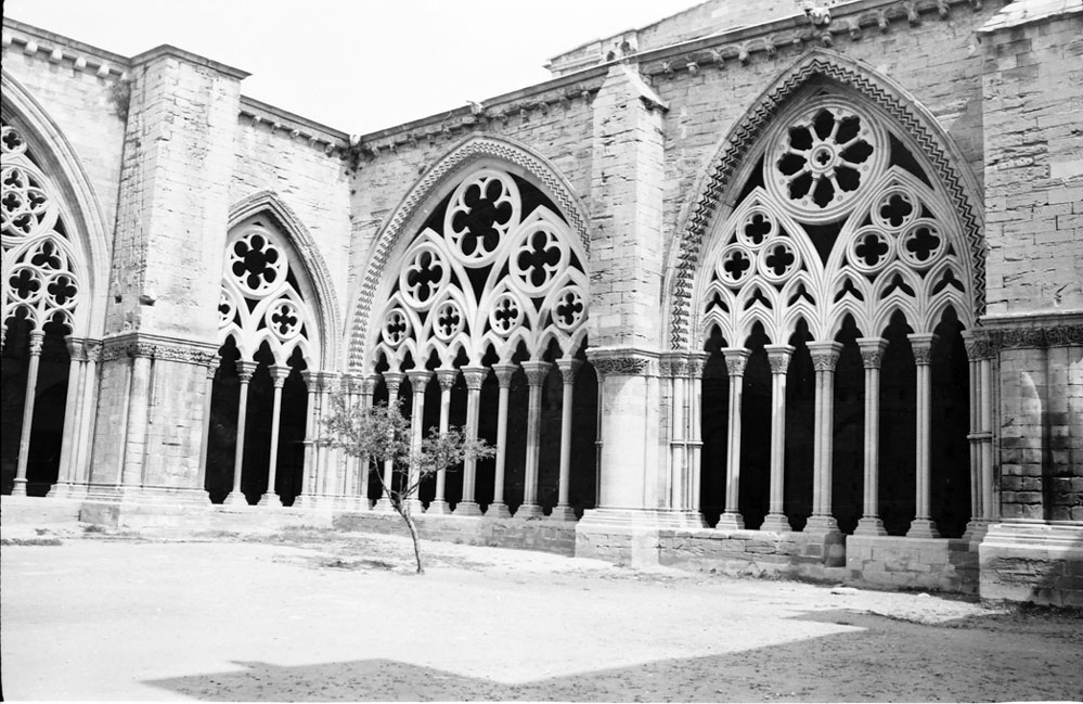 La Seu vella de Lleida, vista del claustre.