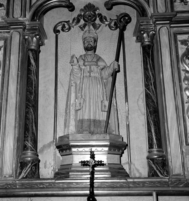 Talla a l'interior de l'església parroquial de Sant Martí.