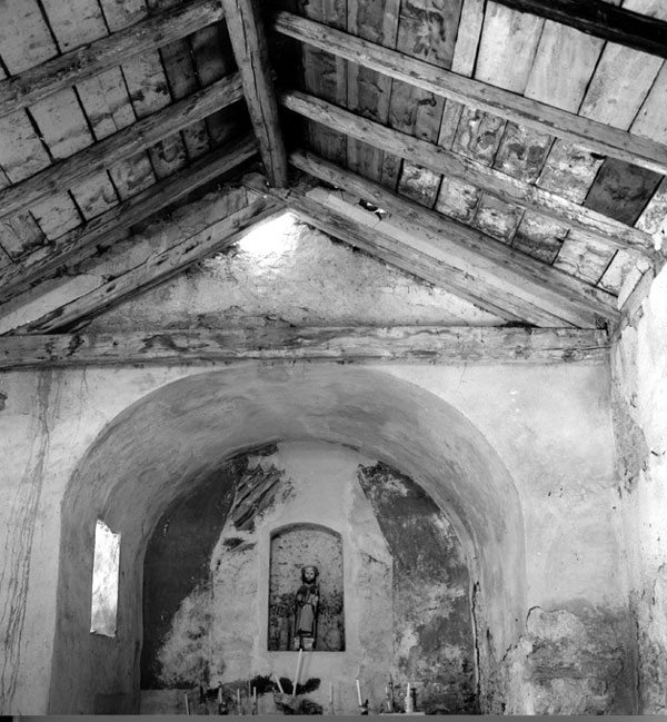 Interior de l'ermita de Sant Jaume.