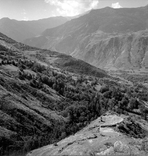 Vista de la vall des de les restes de l'antic castell.