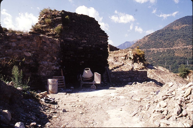 <p>Excavacions al Castell de València d'Àneu</p>