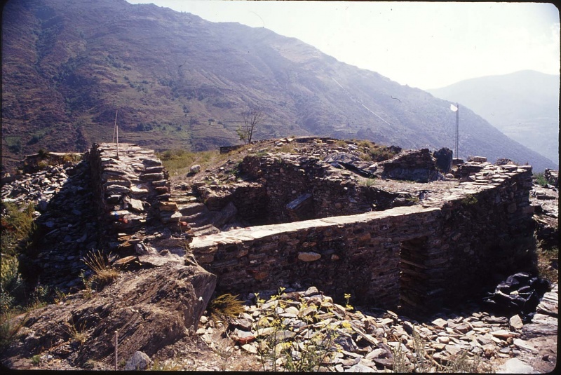 <p>Excavacions al Castell de València d'Àneu</p>