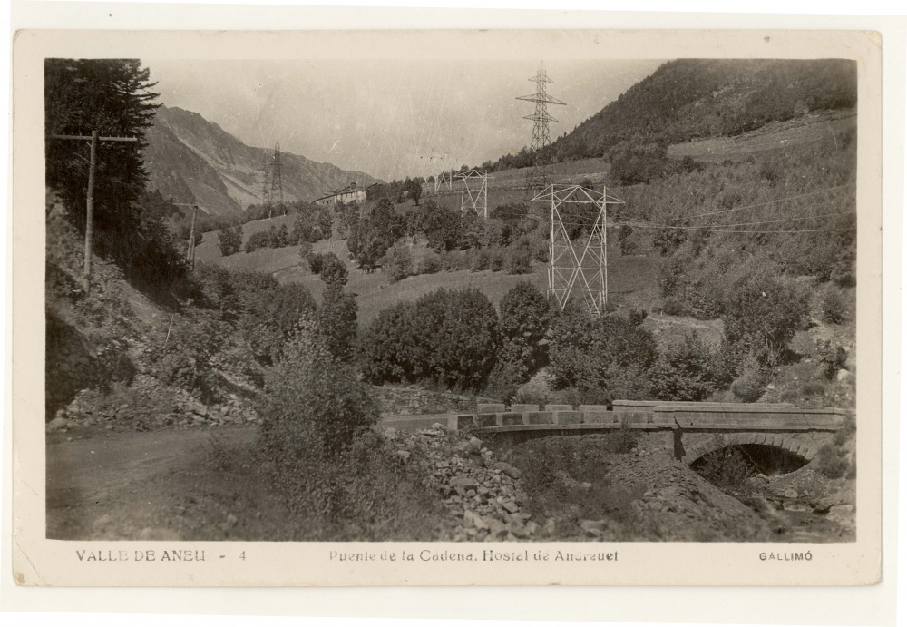 <p>Puente de la Cadena. Hostal de Andreuet</p>