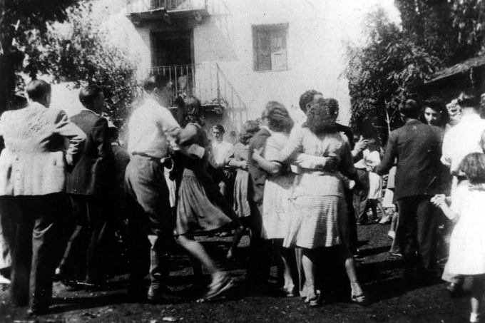 Festa major a la plaça de Cerbi.