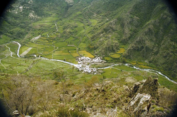 Paisatge des del faro sense falla